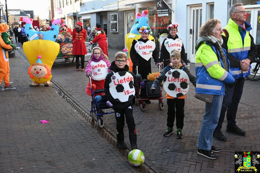 ../Images/Kinderoptocht 2026 096.jpg
